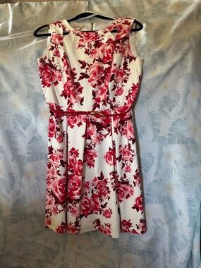 CB Established in 1962 Floral Dress in White and Pink